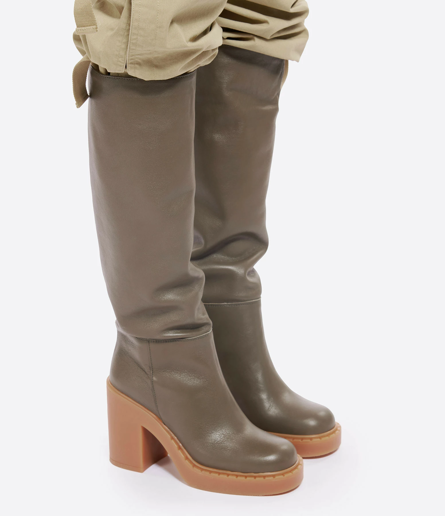 N.O.M.E Bottes Barbara Cuir Olive 7 N.O.M.E Bottes Barbara Cuir Olive - Image 5